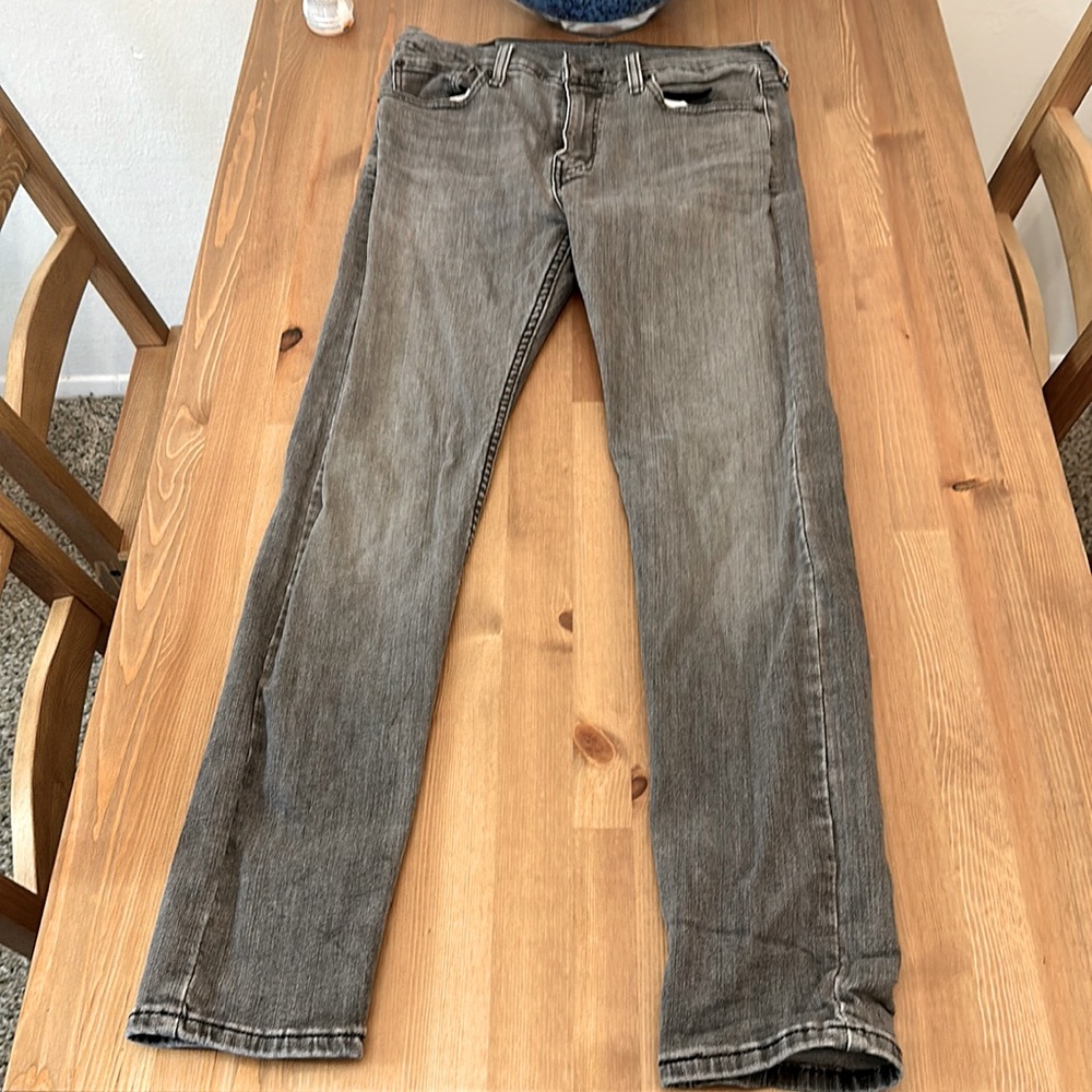 Levi’s 510 men’s jeans, size 32Wx32L, grey denim, skinny, tiny hole back pocket